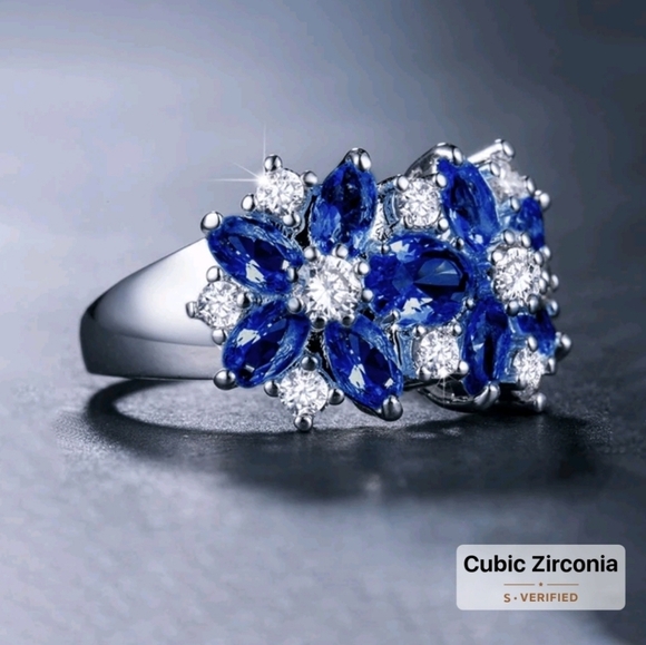 Silver Blue and White Cubic Zirconia Flower Ring Size 8 - Picture 2 of 4